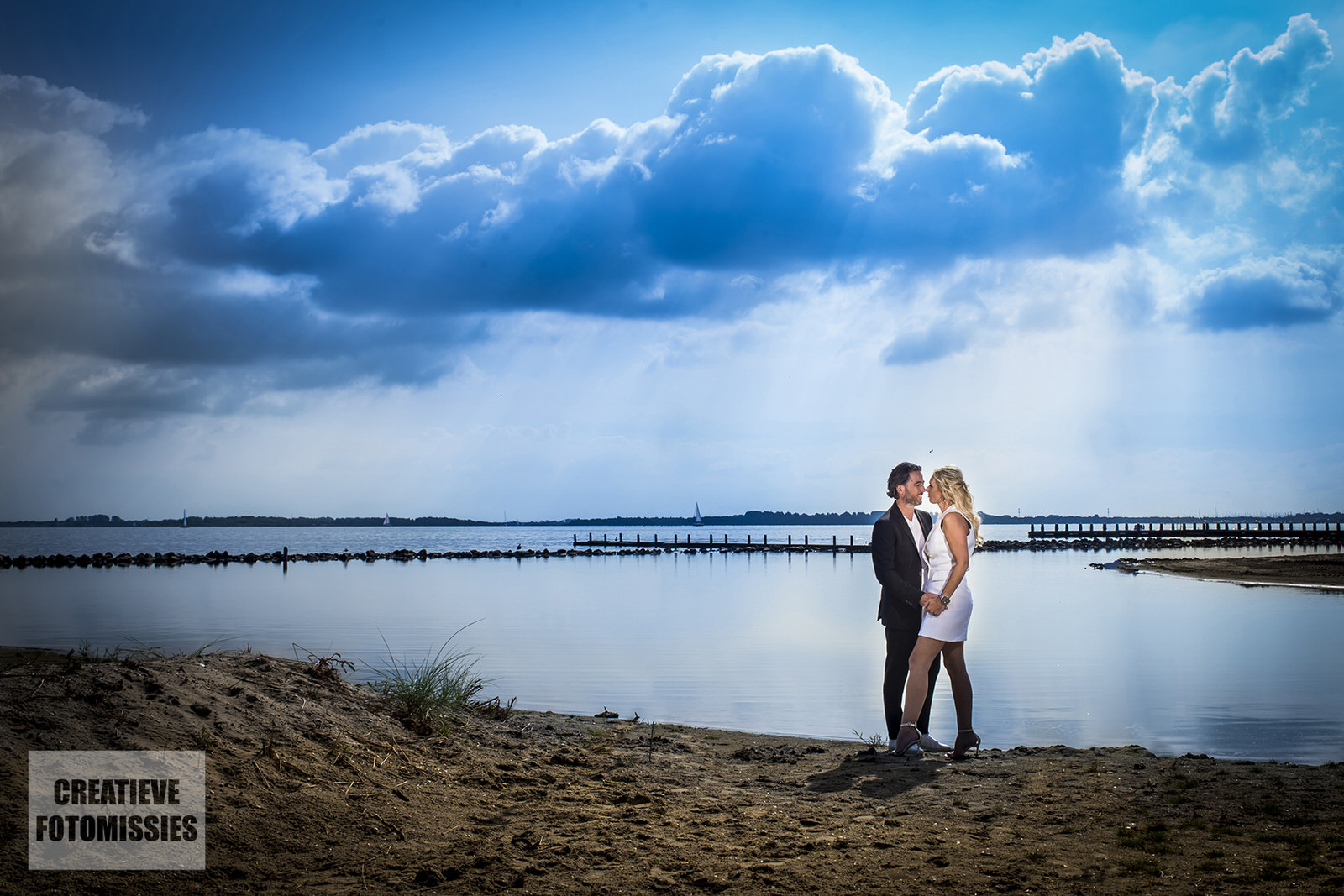bruidsfotografie werelds aan het strand
